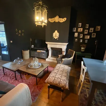 La Maison De Mouna Nyaraló *
